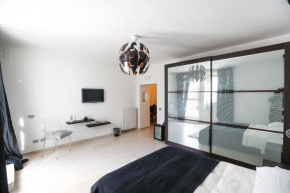 Отель Sanfelice Apartments  Неаполь